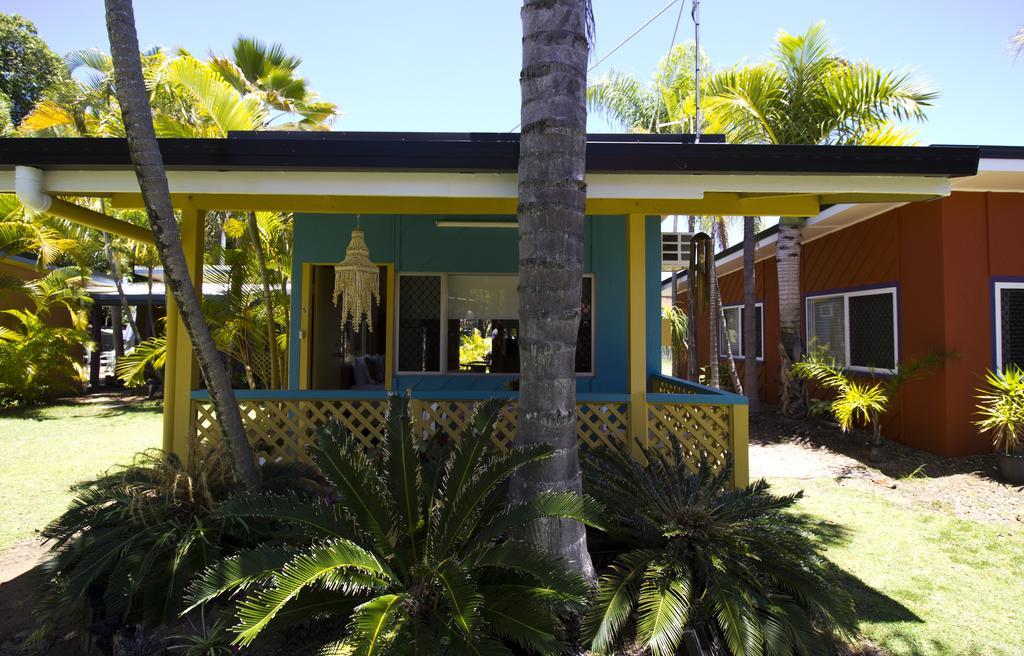 Bargara Gardens Boutique Villas Extérieur photo
