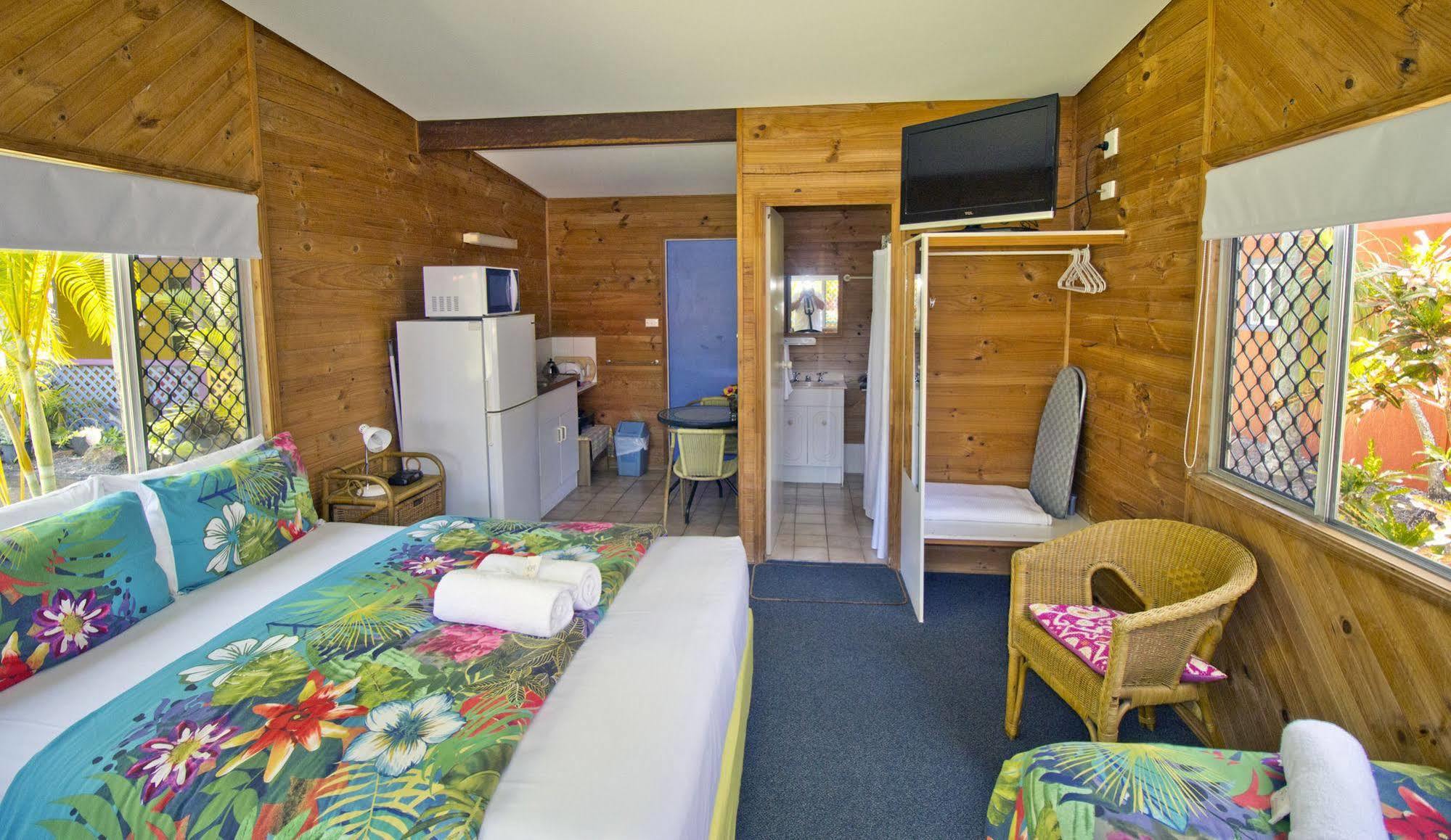 Bargara Gardens Boutique Villas Extérieur photo