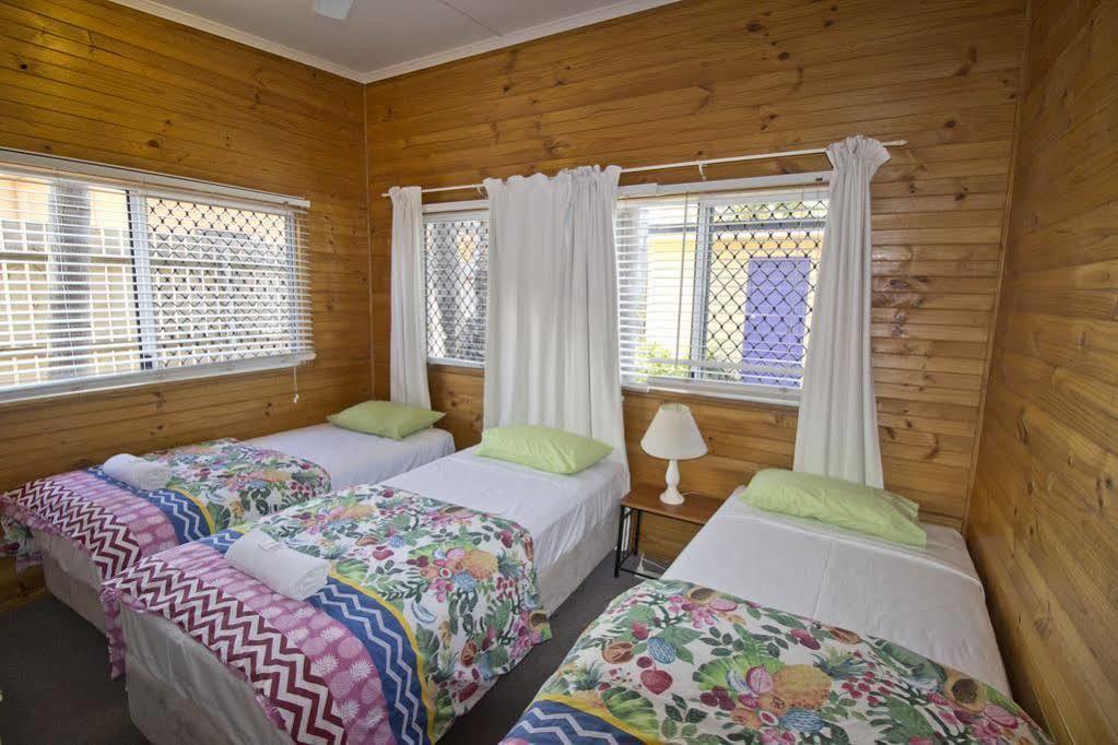 Bargara Gardens Boutique Villas Extérieur photo