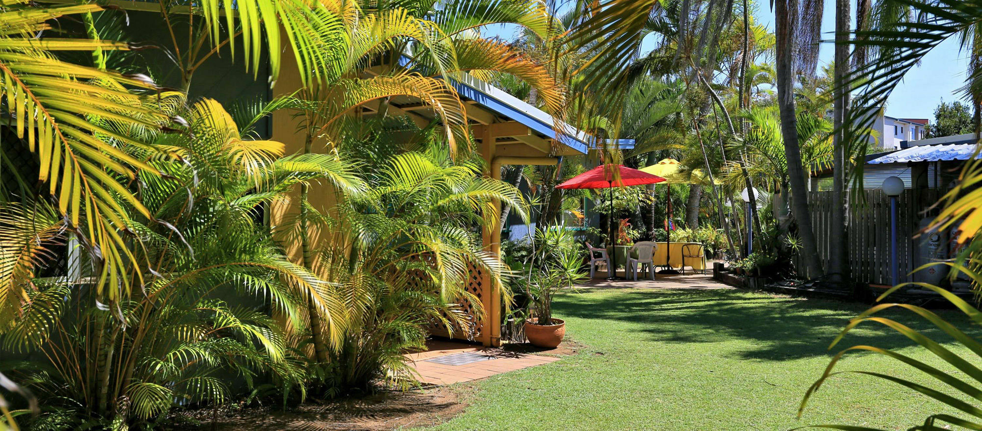 Bargara Gardens Boutique Villas Extérieur photo